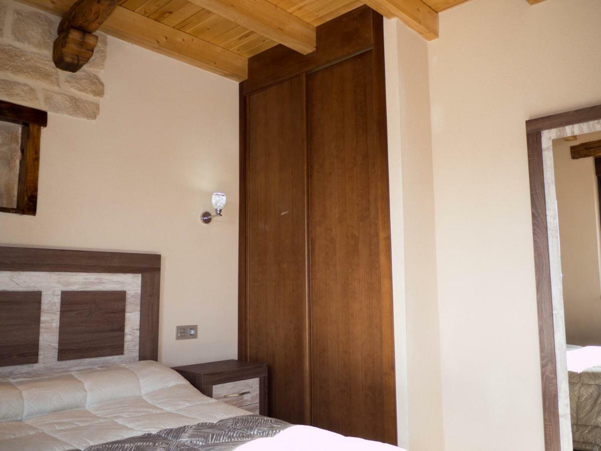Apartamentos La Fabrica Villaluenga de la Vega Extérieur photo